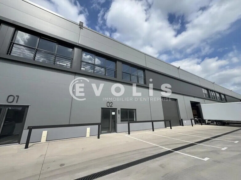 Bureau dans Les Pavillons-sous-Bois à louer - Photo de l’immeuble – Image 1 sur 10