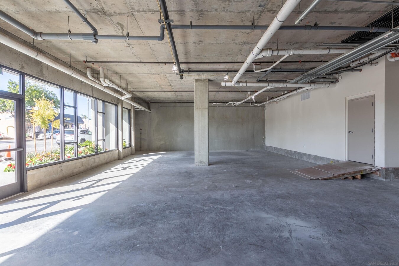 4473 30th St, San Diego, CA 92116 - Lot 101 - - Photo intérieure - Image 1 of 4