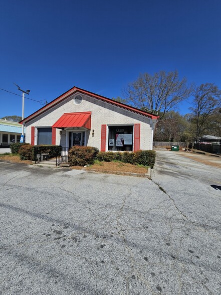 3451 SE Cobb Dr, Smyrna, GA à vendre - Photo de l’immeuble – Image 2 sur 8