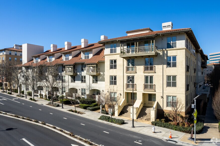 1001 Harvey Dr, Walnut Creek, CA à louer - Photo de l’immeuble – Image 1 sur 10