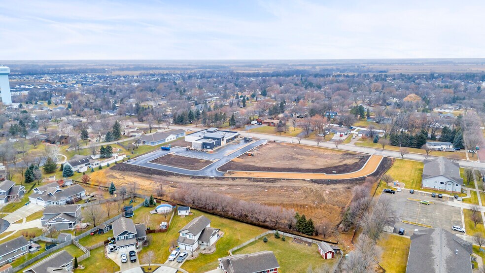 1500 Block of Main Ave S, Brookings, SD à vendre - Photo de l’immeuble – Image 1 sur 5