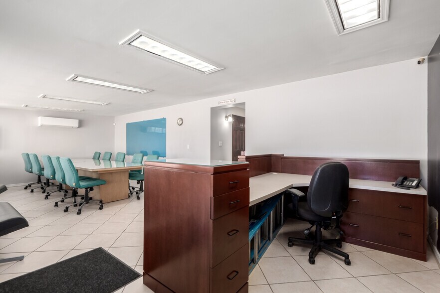 310 E Thomas Rd, Phoenix, AZ à vendre - Photo de l’immeuble – Image 2 sur 21