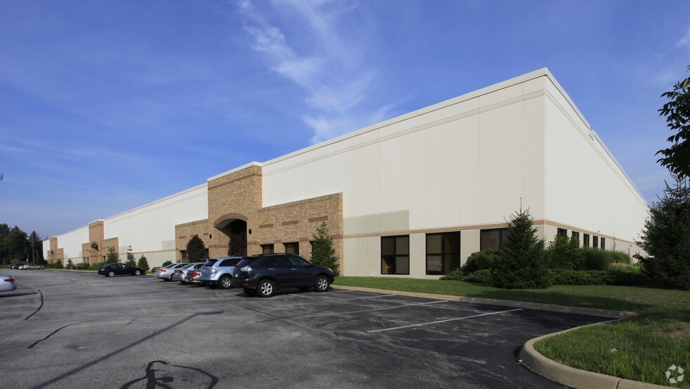 7900 Cochran Rd, Solon, OH à louer - Photo principale – Image 1 sur 4