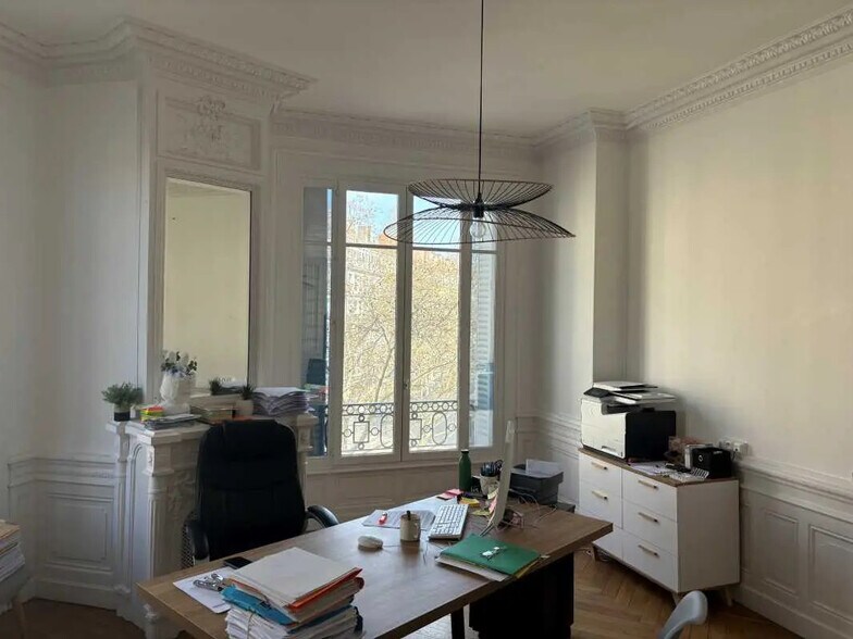 Bureau dans Lyon à louer - Photo de l’immeuble – Image 2 sur 4