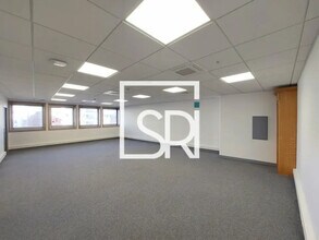 Bureau dans Clermont-Ferrand à louer Photo intérieure– Image 2 sur 10