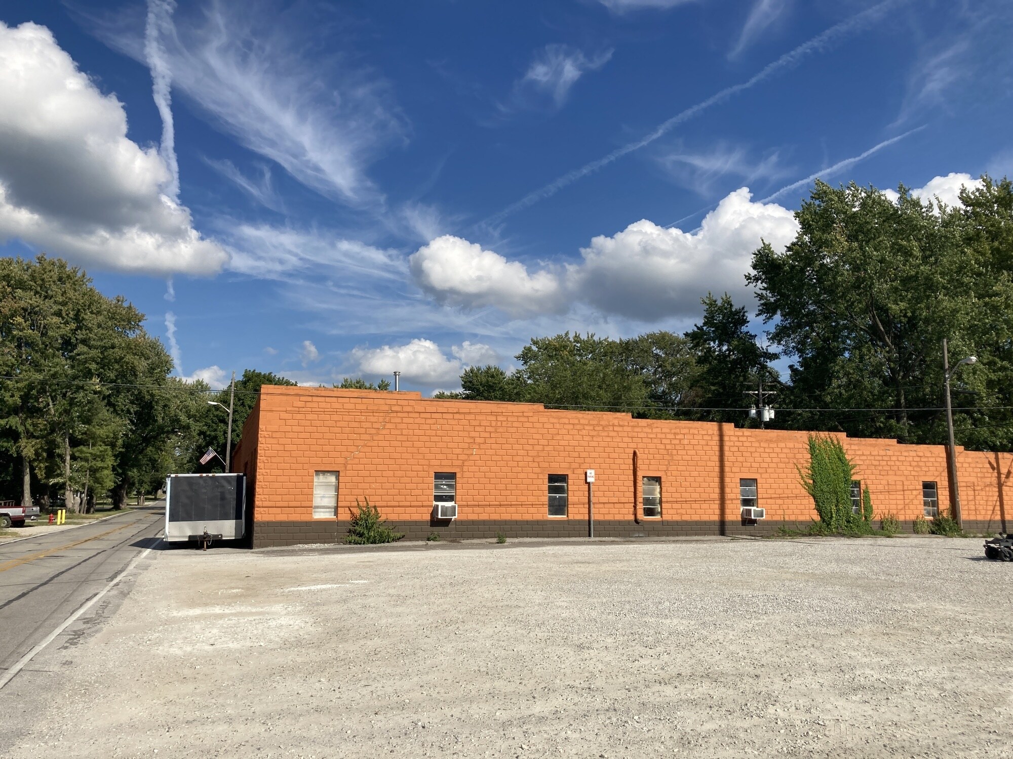 65 E Pierce St, Whitestown, IN à vendre Photo de l’immeuble– Image 1 sur 17