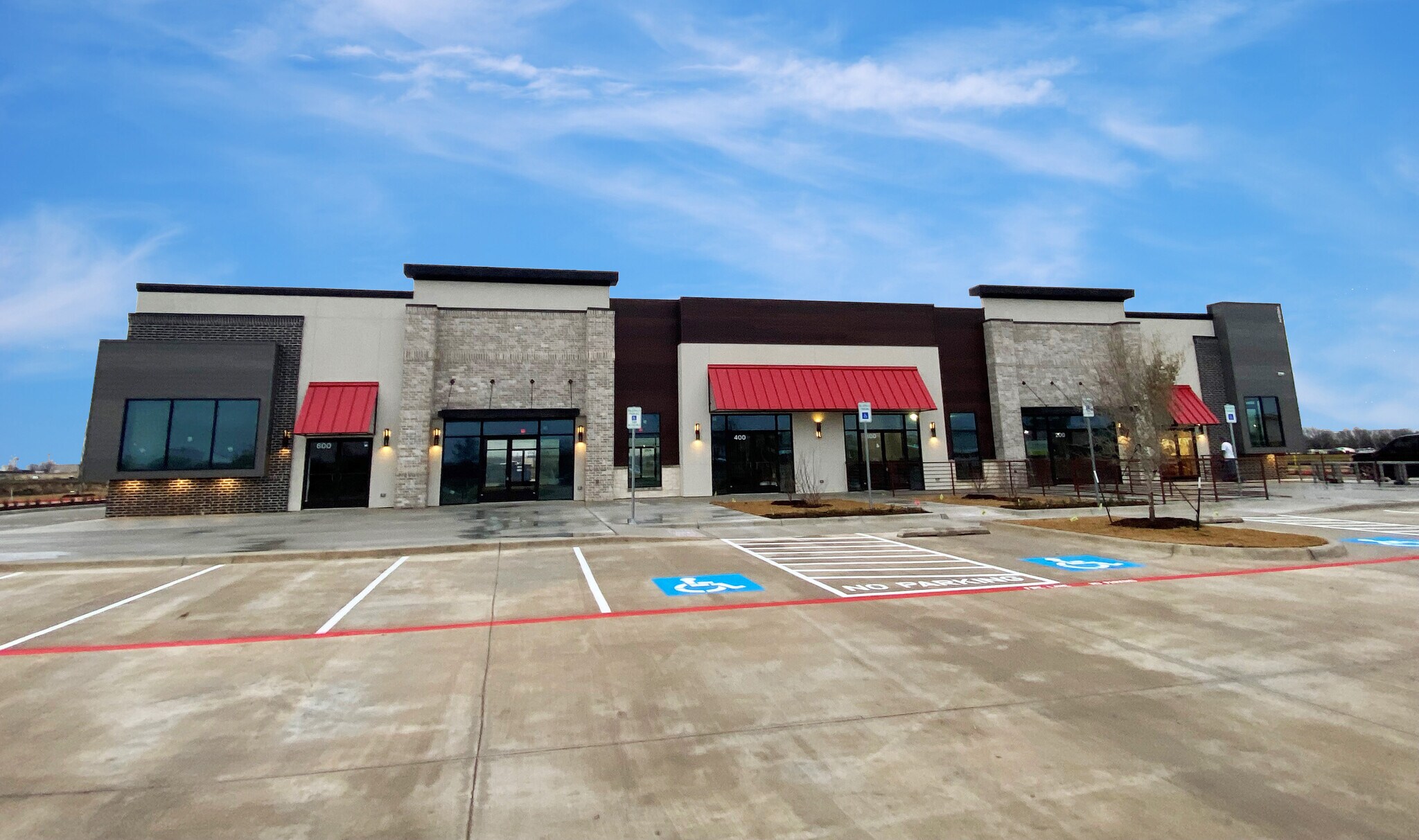 2002 Enterprise Pky, Waxahachie, TX à louer Photo de l’immeuble– Image 1 sur 4