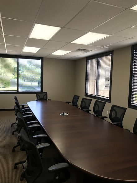 15070-15076 Antioch Rd, Overland Park, KS à vendre - Photo de l’immeuble – Image 3 sur 16