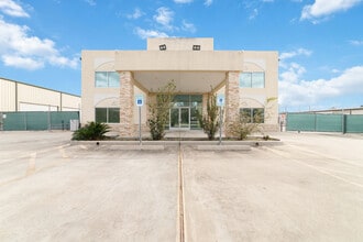 6631 N Sam Houston Pky W, Houston, TX à vendre Photo intérieure– Image 1 sur 30