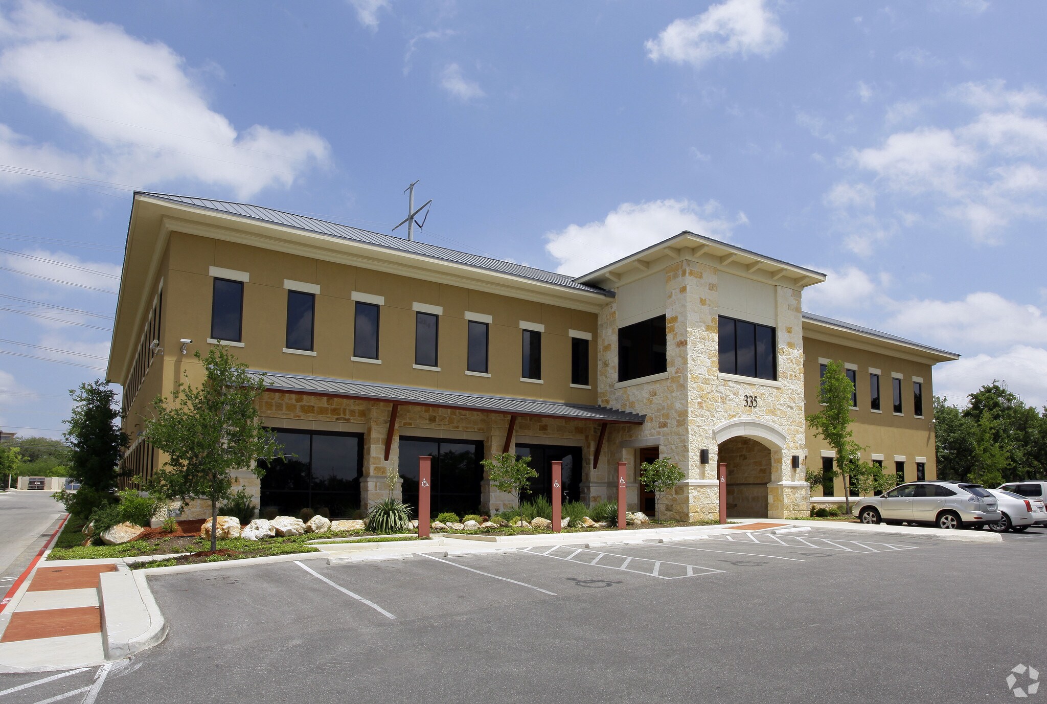 335 E Sonterra Blvd, San Antonio, TX à louer Photo principale– Image 1 sur 29
