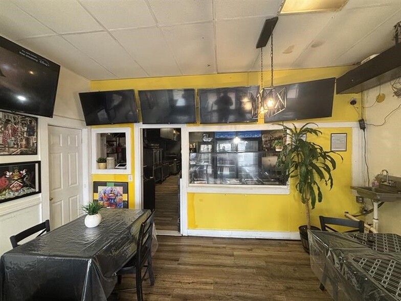 5329 Georgia Ave NW, Washington, DC à louer - Photo de l’immeuble – Image 2 sur 3