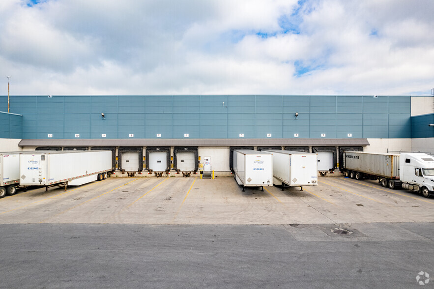 401 Rue Marie-Curie, Vaudreuil-dorion, QC à louer - Photo de l’immeuble – Image 3 sur 16