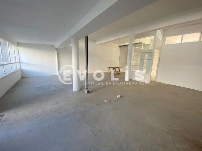 Plus de détails pour Bureau à vendre