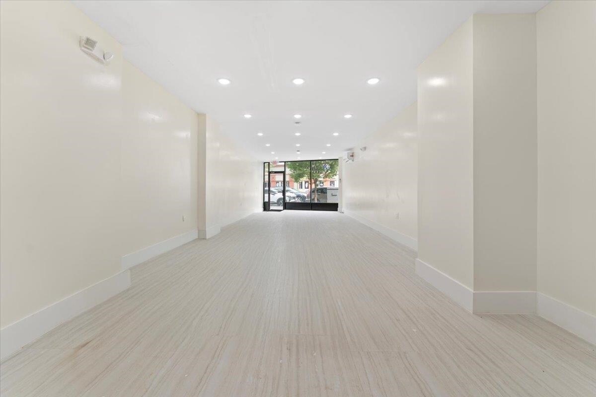 2321 John F Kennedy Blvd, Jersey City, NJ à louer Photo intérieure– Image 1 sur 3