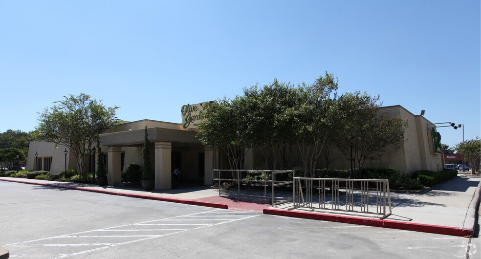 9632 Fm-1960 Byp W, Humble, TX à vendre - Photo principale – Image 1 sur 2