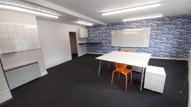 13 Comberton Hl, Kidderminster à louer Photo intérieure– Image 2 sur 6