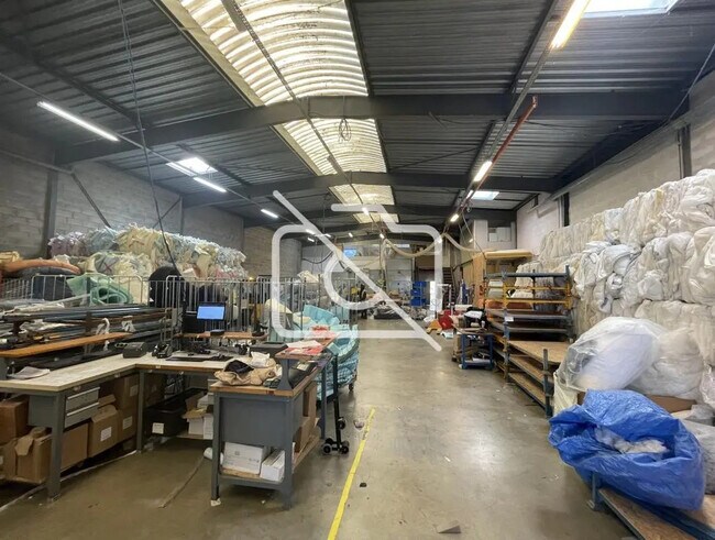 Plus de détails pour Industriel/Logistique à vendre