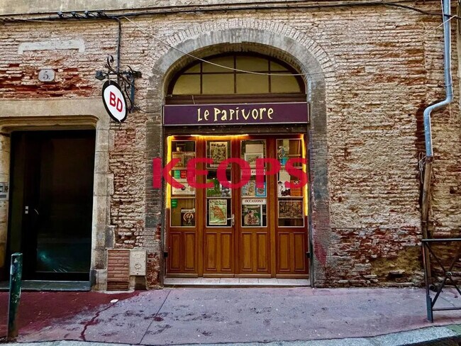 Plus de détails pour Local commercial à louer