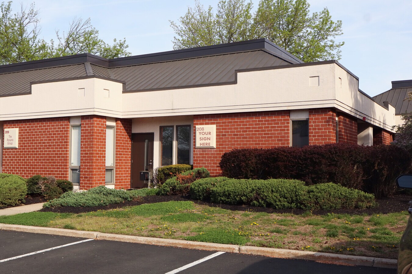 2301 E Evesham Rd, Voorhees, NJ 08043 - Lot 208 - - Photo intérieure - Image 1 of 1