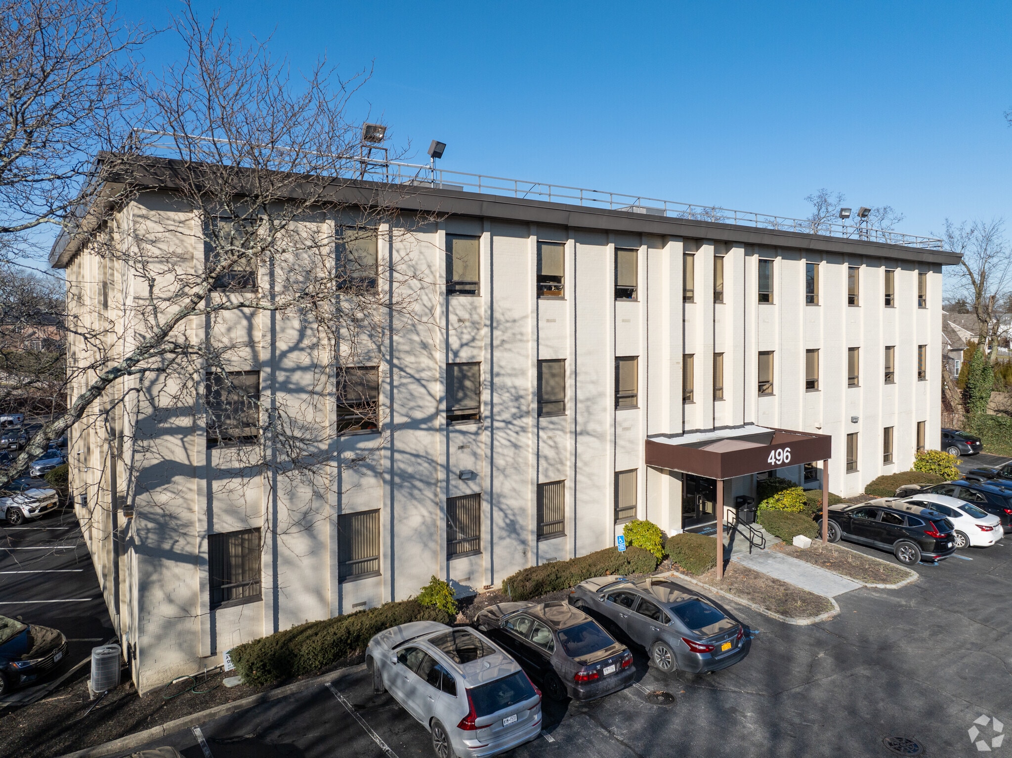 496 Smithtown Byp, Smithtown, NY à louer Photo principale– Image 1 sur 29