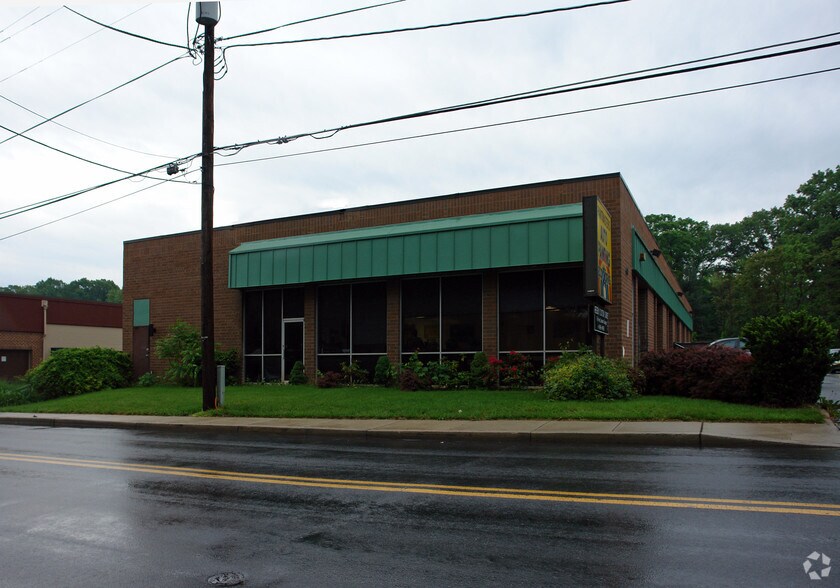 419 E Diamond Ave, Gaithersburg, MD à vendre - Photo de l’immeuble – Image 2 sur 2