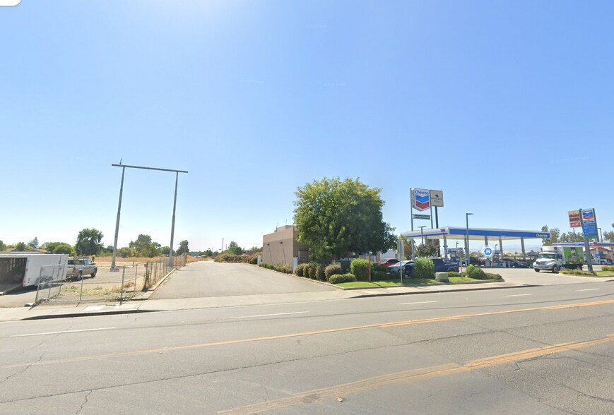 1240 W Wood St, Willows, CA à vendre - Photo de l’immeuble – Image 3 sur 3