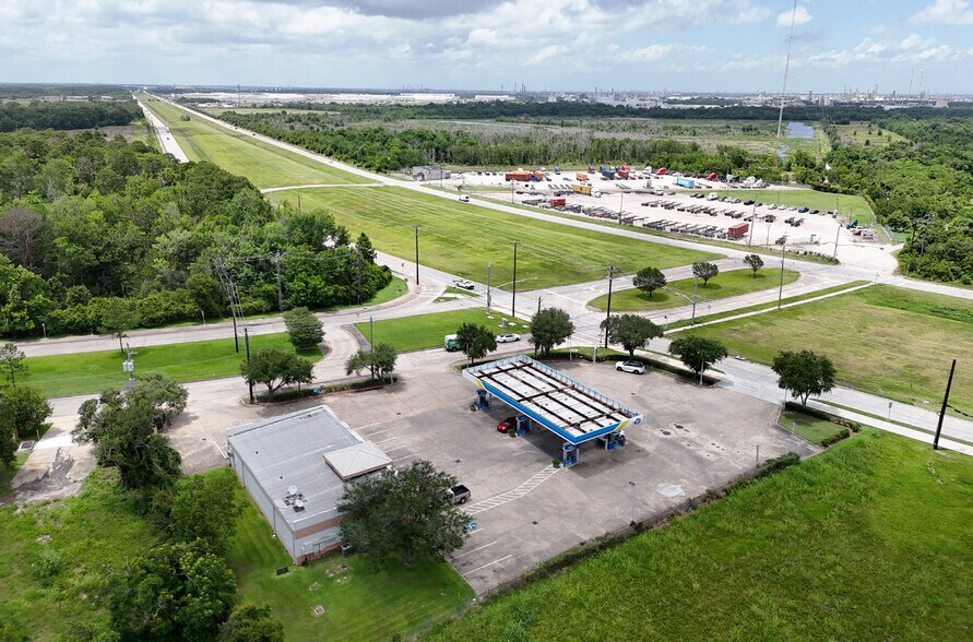 10990 Red Bluff Rd, Pasadena, TX à vendre - Aérien – Image 3 sur 6