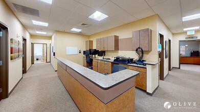 6011 E Woodmen Rd, Colorado Springs, CO à louer Photo intérieure– Image 1 sur 13