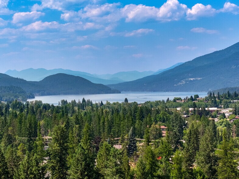 221 10th st, Whitefish, MT à vendre - Photo de l’immeuble – Image 2 sur 29