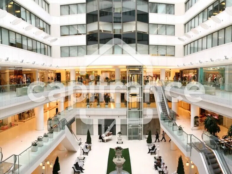 Local commercial dans Angers à vendre - Photo de l’immeuble – Image 3 sur 5