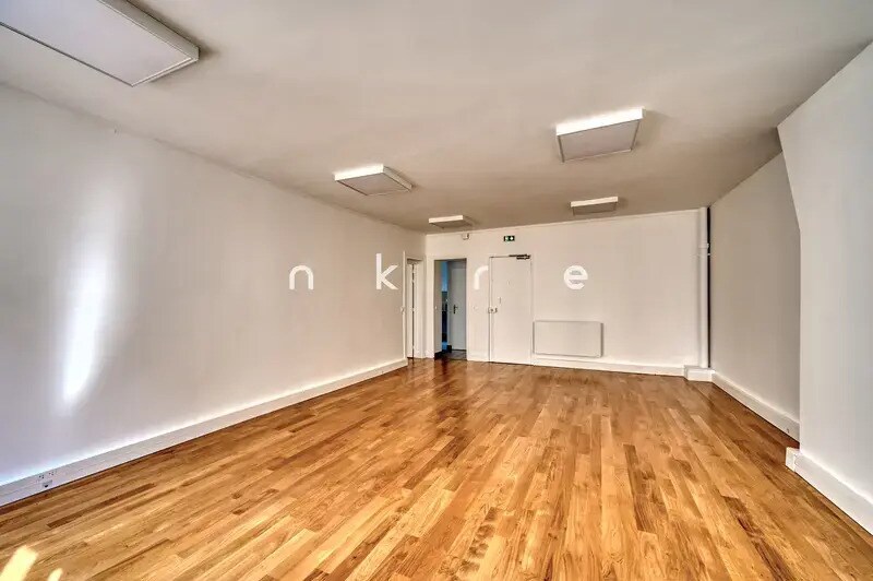 Bureau dans Paris à louer - Photo de l’immeuble – Image 3 sur 12