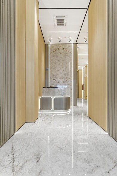 363 Penn Plaza, New York, NY à louer - Photo de l’immeuble – Image 1 sur 7