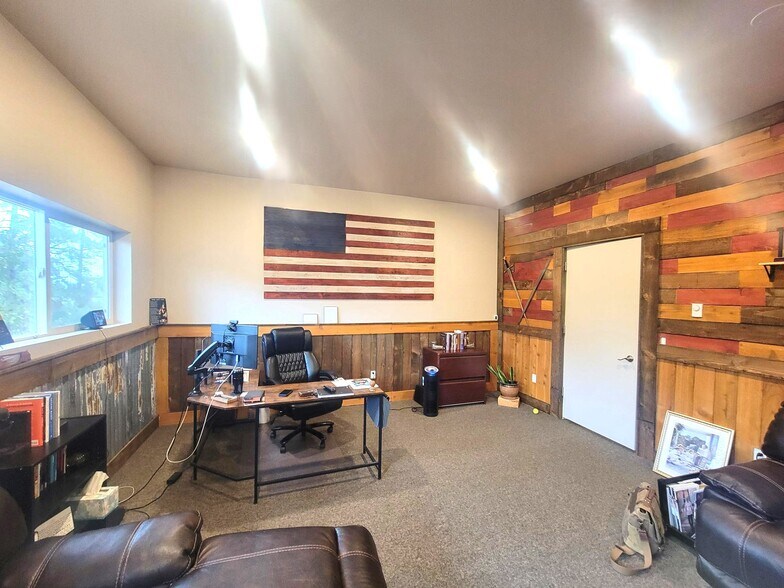 1611 S Geiger Blvd, Spokane, WA à vendre - Photo de l’immeuble – Image 3 sur 49