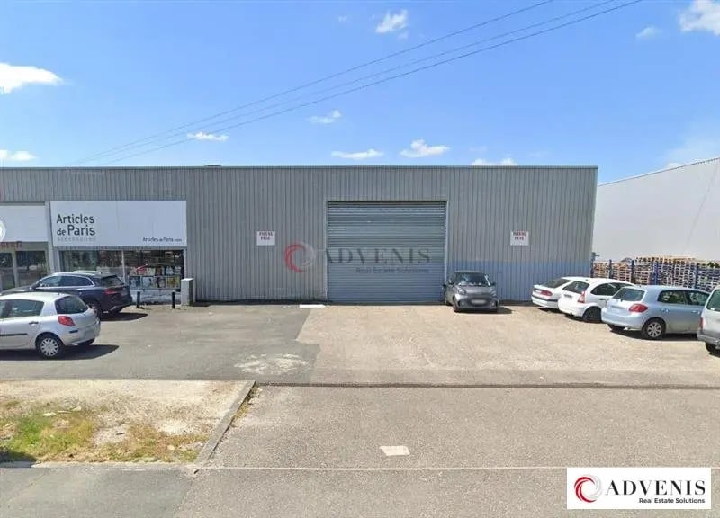 Local commercial dans Bordeaux à louer - Photo de l’immeuble – Image 1 sur 4