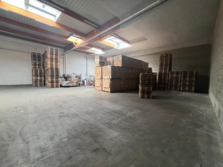 Industriel/Logistique dans Saint-Quentin-Fallavier à vendre - Photo intérieure – Image 3 sur 3