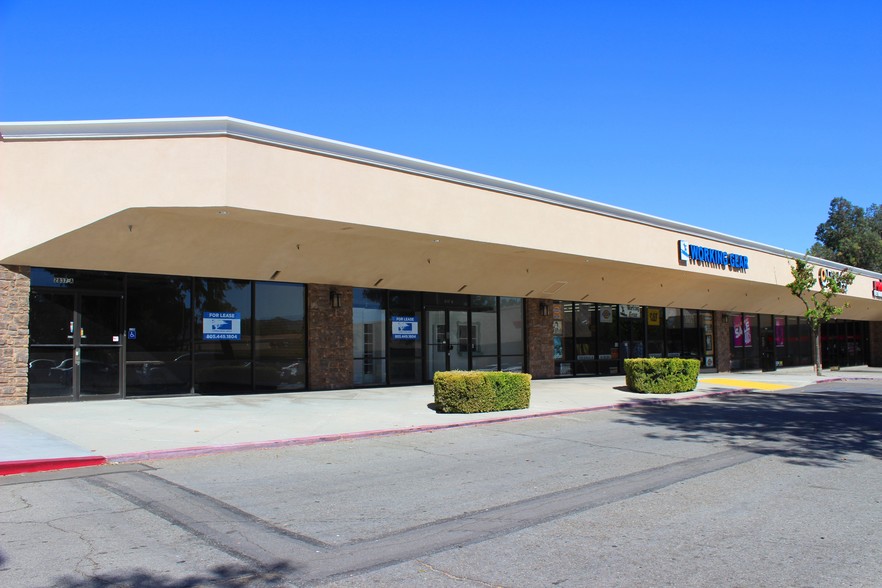 2410-2837 Cochran St, Simi Valley, CA à louer - Photo de l’immeuble – Image 2 sur 7