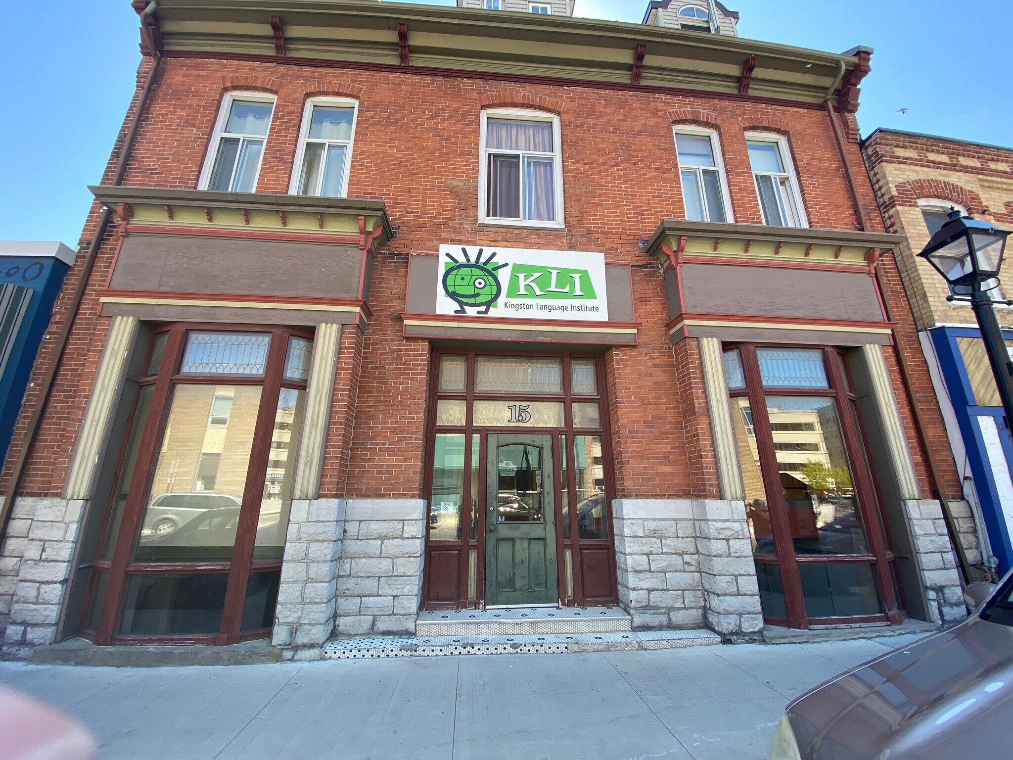 15 Montreal St, Kingston, ON à louer Photo principale– Image 1 sur 8