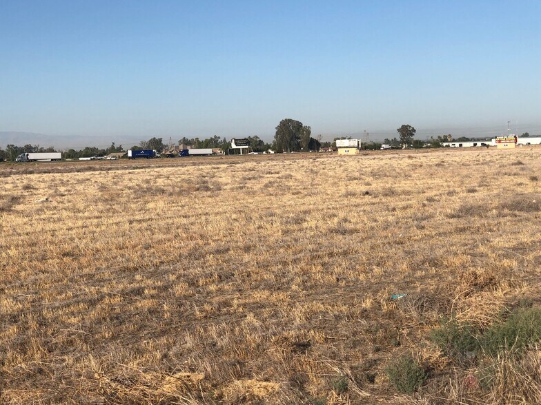 Brundage Ln, Bakersfield, CA à vendre - Autre – Image 2 sur 2