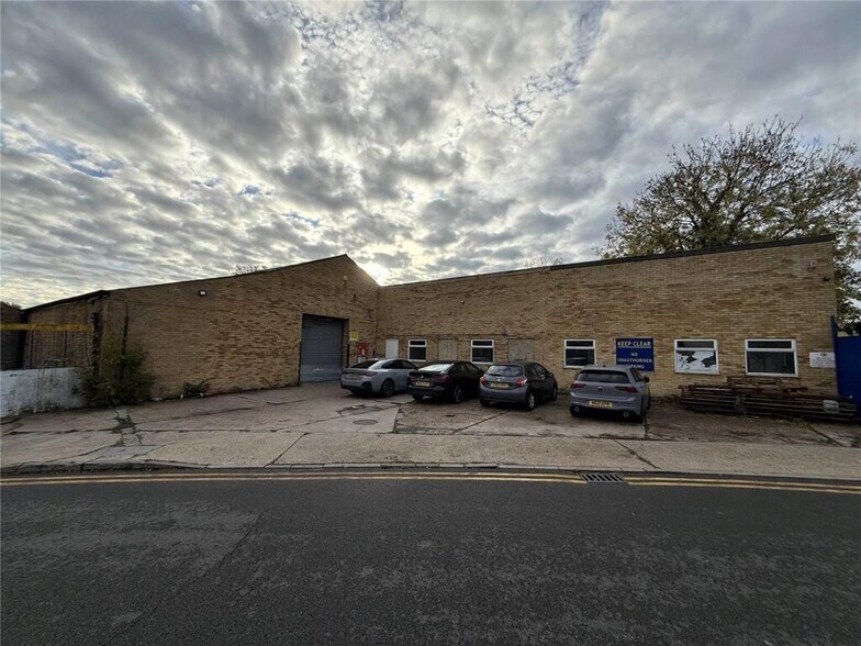 2 Driberg Way, Braintree à louer - Photo de l’immeuble – Image 3 sur 15