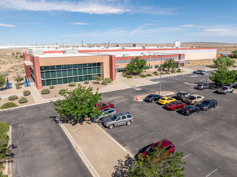 1300 Desert Willow Rd, Los Lunas, NM à vendre - Photo de l’immeuble – Image 2 sur 46