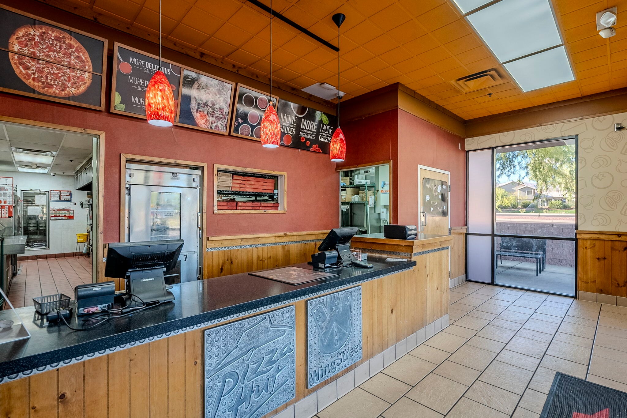3145 E Chandler Blvd, Phoenix, AZ à louer Photo intérieure– Image 1 sur 4