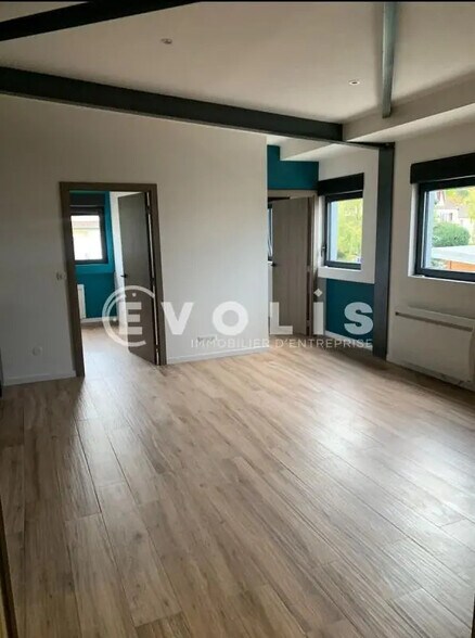 Bureau dans Lagny-sur-Marne à louer - Photo intérieure – Image 3 sur 6