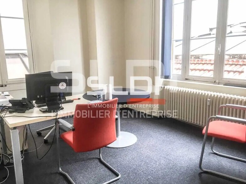 Bureau dans Lyon à louer - Photo de l’immeuble – Image 3 sur 5