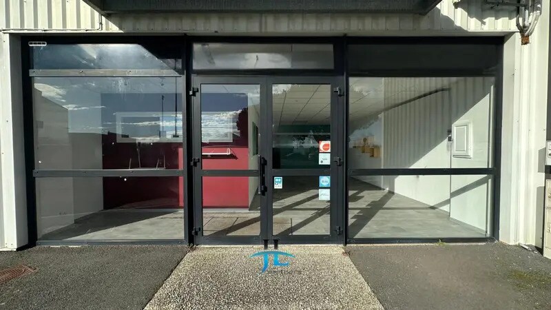 Local commercial dans Langon à louer Photo de l’immeuble– Image 1 sur 14