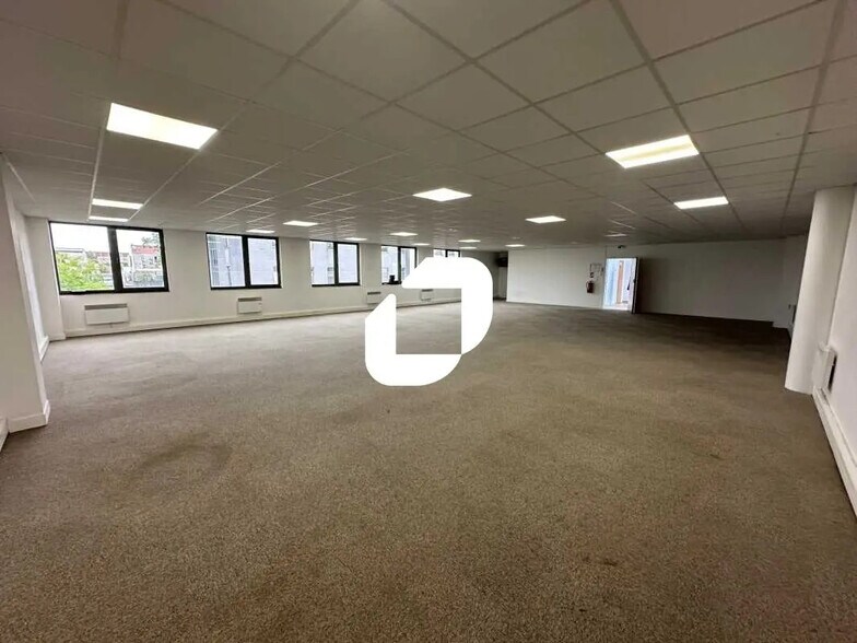 Local d’activités dans Argenteuil à louer - Photo intérieure – Image 3 sur 34