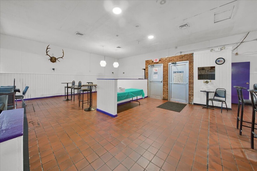 1405 Ecorse Rd, Ypsilanti, MI à louer - Photo de l’immeuble – Image 2 sur 62