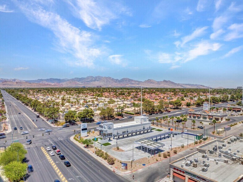 8580 W Desert Inn Rd, Las Vegas, NV à vendre - Photo de l’immeuble – Image 3 sur 4