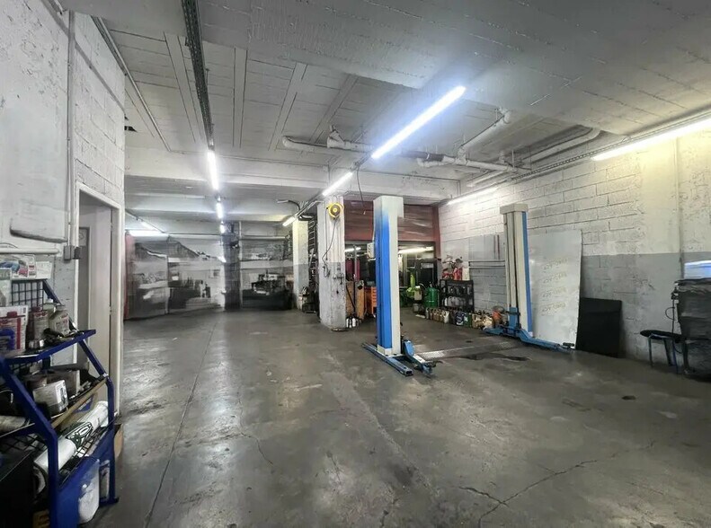 Local commercial dans Nice à louer - Photo de l’immeuble – Image 2 sur 3