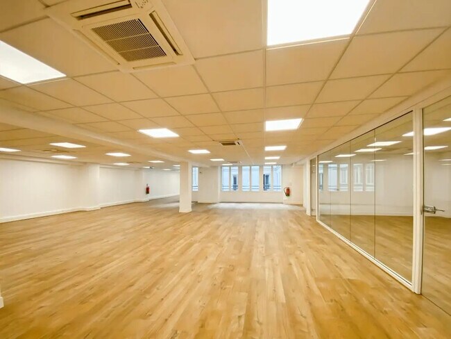 Plus de détails pour Bureau à louer