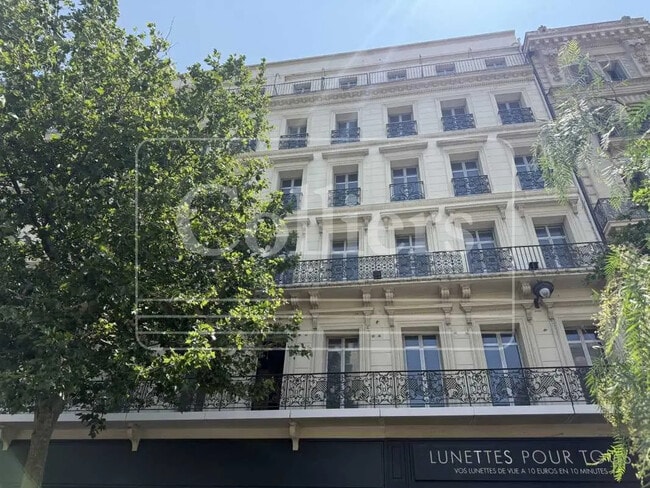 Plus de détails pour 16 Voie La Canebiere, Marseille - Bureau, Local commercial à louer
